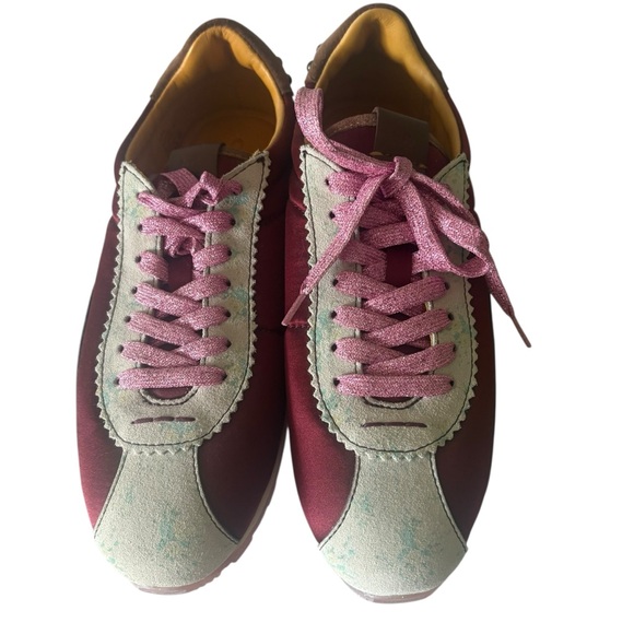 Coach NWOB Lace up Sneakers Sz 8 - Picture 1 of 12